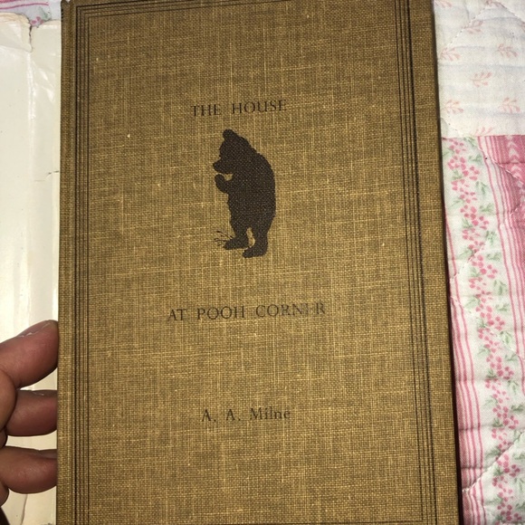 THE HOUSE AT POOH CORNER, A. A. MILNE, -1976- children’s classic book- good shap - Picture 3 of 10
